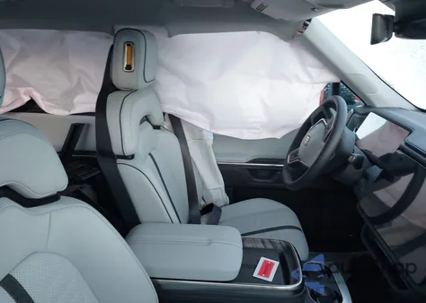 2025 Rivian R1T Adventure Dual Motor Large Pack/Adventure Dual Motor Max Pack from USA, damaged, VIN 7FCTGBAA0SN039392